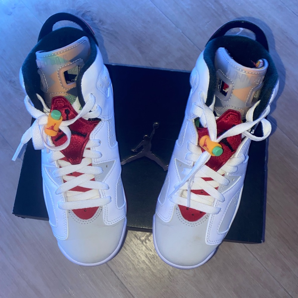 Air Jordan Retro 6's